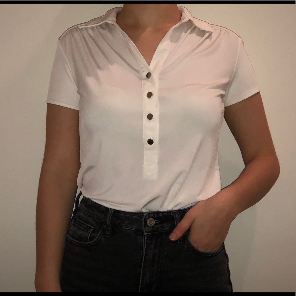 White Mini-Pleated Button-Down Short-Sleeve Blouse